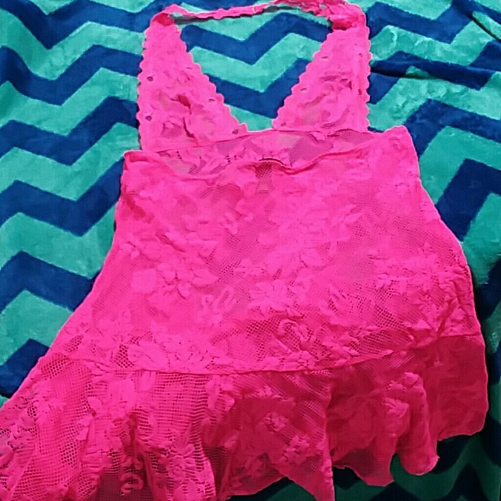 Lingerie - Picture 2 of 3